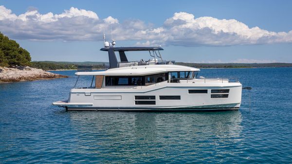 Beneteau Grand Trawler 62