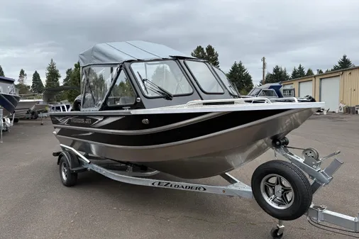 Thunder Jet 185 Luxor 