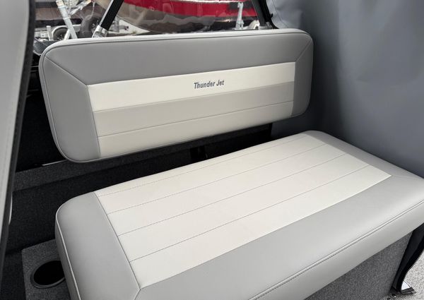 Thunder-jet 185-LUXOR image