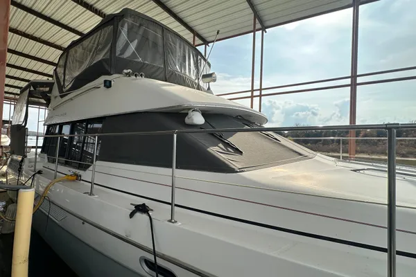 Bayliner 4388 Motoryacht image