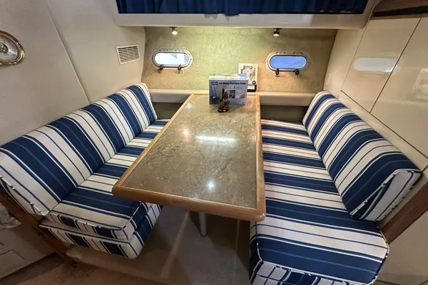 Bayliner 4388 Motoryacht image