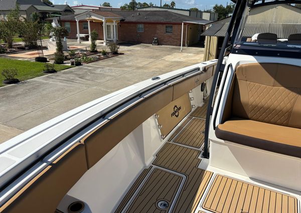 Fountain 38-CC-LS image