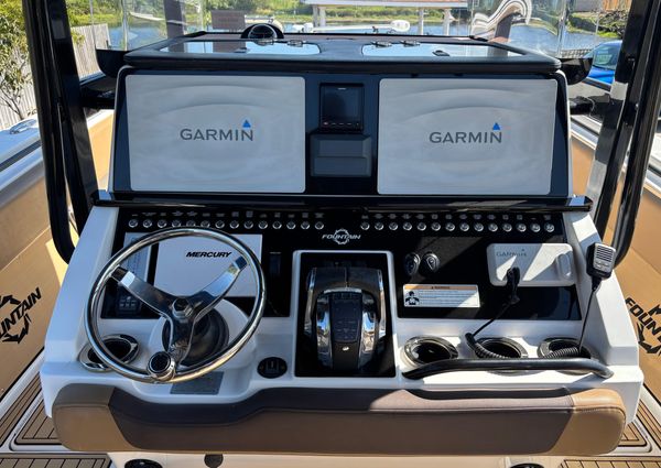 Fountain 38-CC-LS image