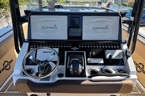 Fountain 38-CC-LS image