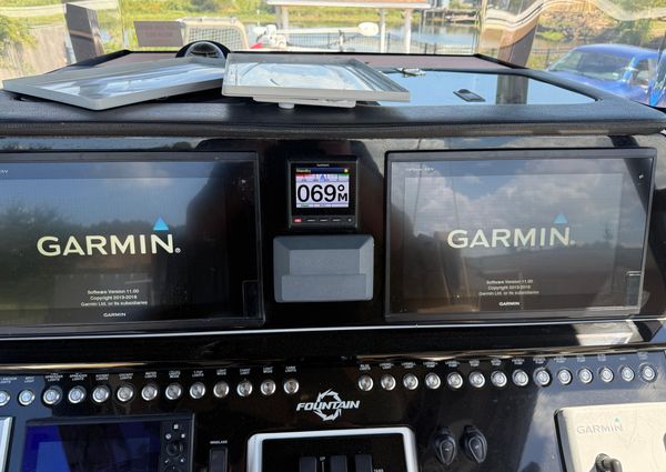 Fountain 38-CC-LS image