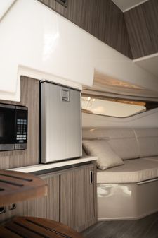 Sea-ray 320-SUNDANCER image
