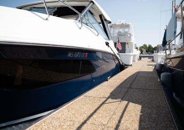 Sea-ray 320-SUNDANCER image