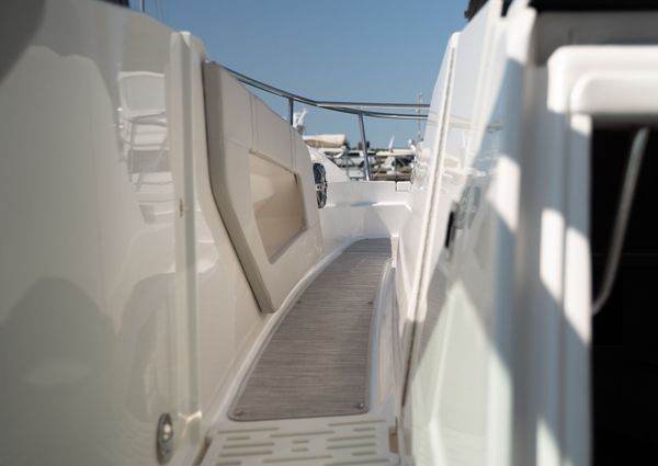 Sea-ray 320-SUNDANCER image