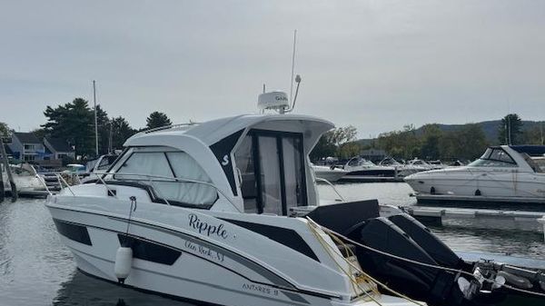 Beneteau Antares 9 
