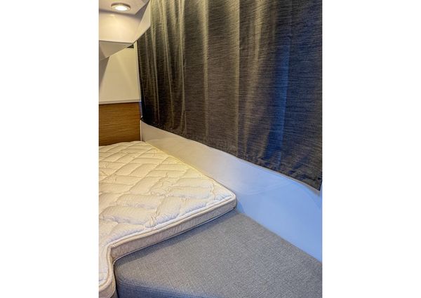 Beneteau ANTARES-9 image