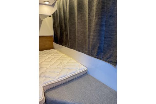 Beneteau ANTARES-9 image