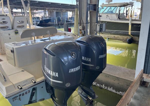 Cobia 296-CENTER-CONSOLE image