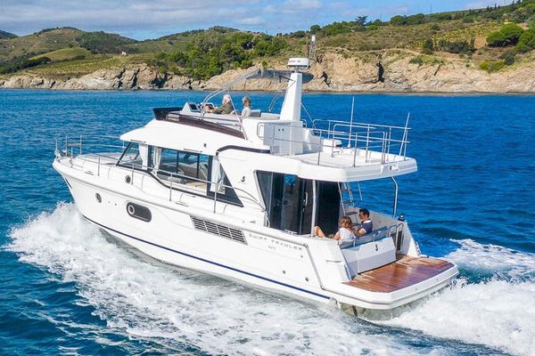 Beneteau-america SWIFT-TRAWLER-41-FLY - main image