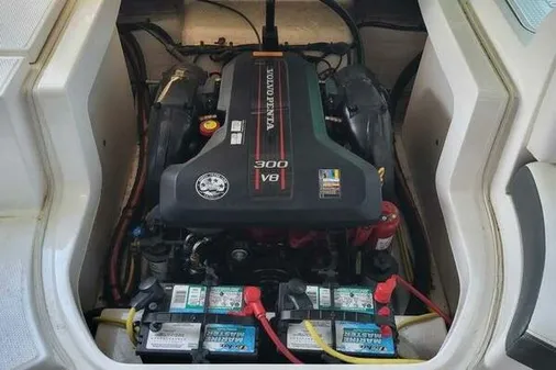 Chaparral 246 SSi image