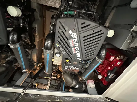 Sea Ray 360 Sundancer image