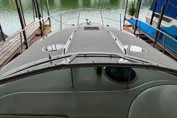Sea Ray 360 Sundancer image
