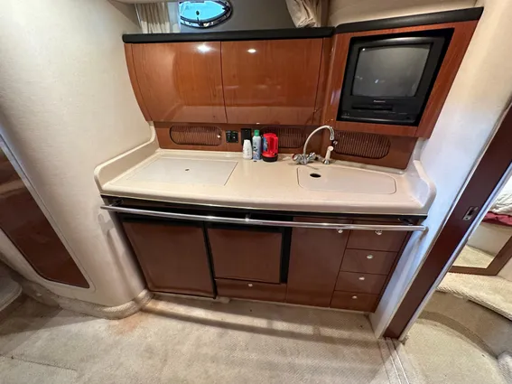 Sea Ray 360 Sundancer image