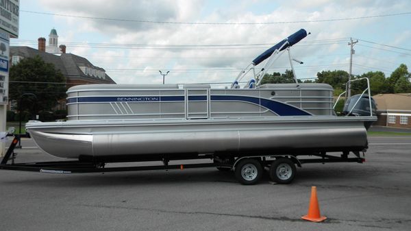 Bennington 25LSR