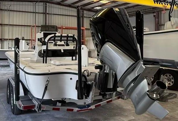 Yellowfin 24-BAY-CE image