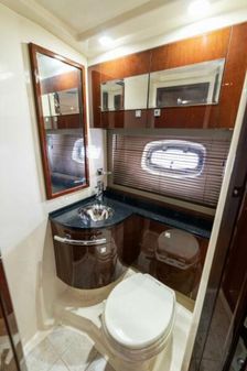 Sea Ray 450 Sundancer image