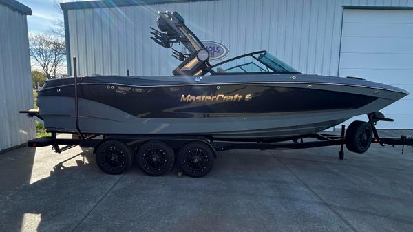 MasterCraft X26