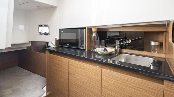 Beneteau Flyer 9 SUNdeck