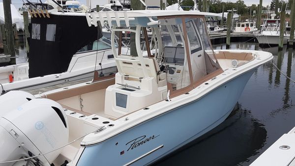Pioneer 270 Pelagic 