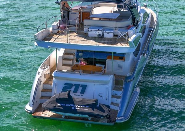 Azimut Flybridge image