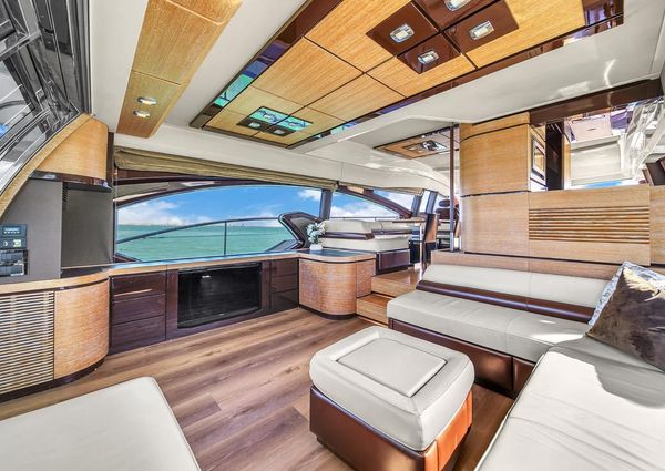 Azimut Flybridge image