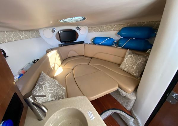 Crownline 264 CR image