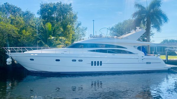 Viking Sport Cruisers 70 Motor Yacht 