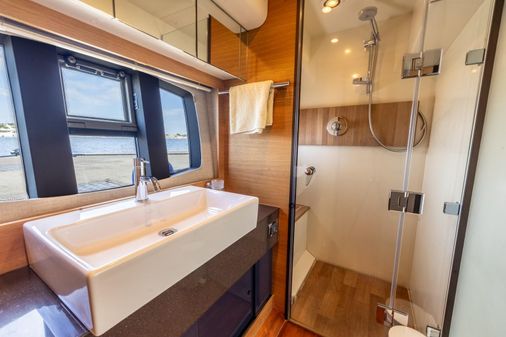 Fairline Squadron 55 image