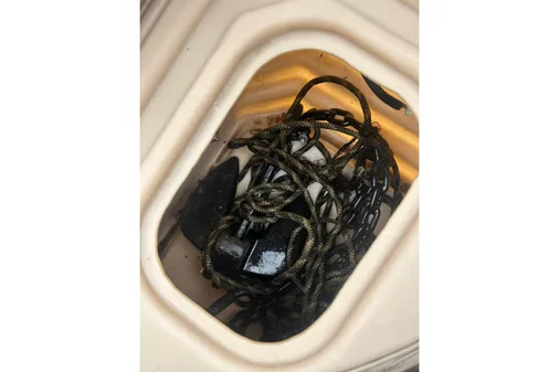 Sun Tracker Party Barge 18 DLX image