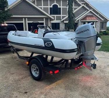 Walker Bay Generation 450 Carbon Black 