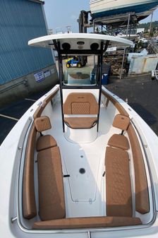 Sea-pro 242-CENTER-CONSOLE image