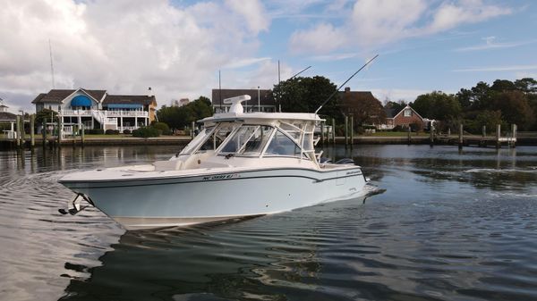 Grady-White Freedom 325