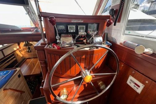 Chris-craft ROAMER-HARDTOP-CRUISER image