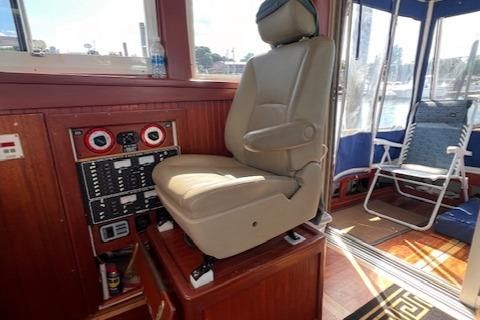 Chris-craft ROAMER-HARDTOP-CRUISER image