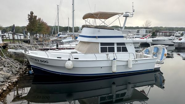 Mainship 390 Trawler 