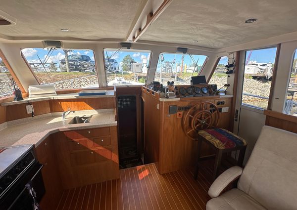 Mainship 390-TRAWLER image