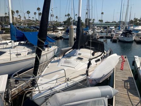 Catalina 30 image