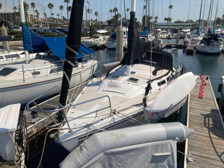 Catalina 30 image