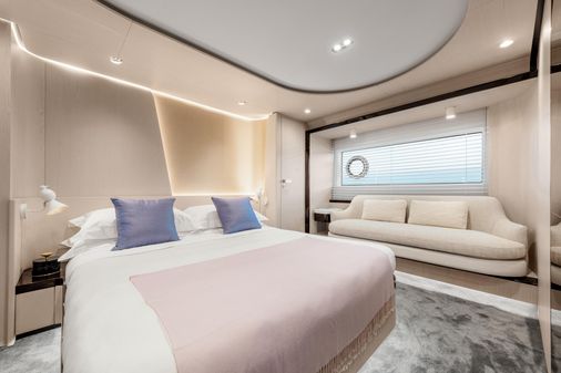 Azimut 78 Flybridge image