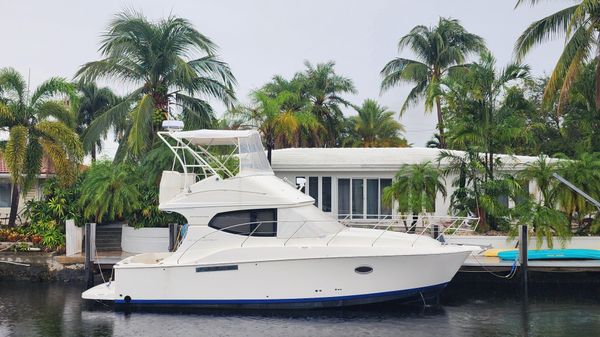 Silverton 33 Convertible