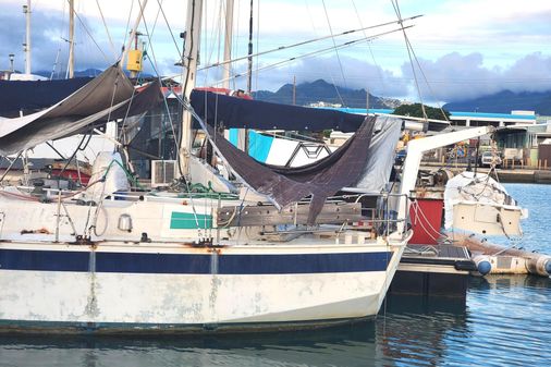 Bruce-roberts STAYSAIL-KETCH image