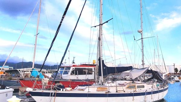 Bruce Roberts Staysail Ketch 