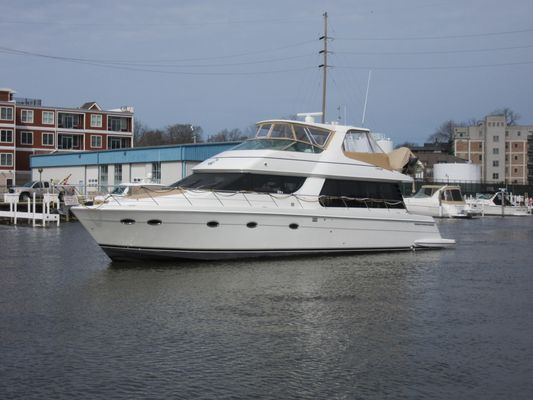 Carver 570-VOYAGER-PILOTHOUSE - main image