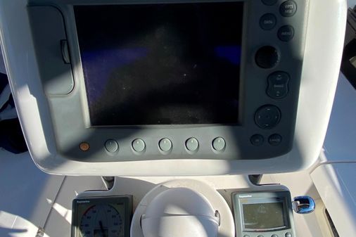 Hunter 36 image