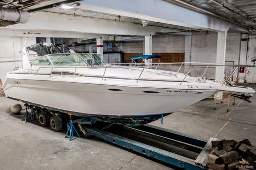 Sea Ray 370 Sundancer image