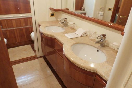 Ferretti Yachts Custom Line 94 image